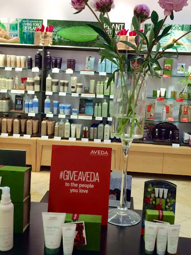 Day Spa «Camilla Day Spa: Aveda Lifestyle Salon», reviews and photos, 9267 W Atlantic Blvd, Coral Springs, FL 33071, USA