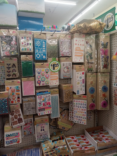 Dollar Store «Dollar Tree», reviews and photos, 9221 N 56th St, Temple Terrace, FL 33617, USA