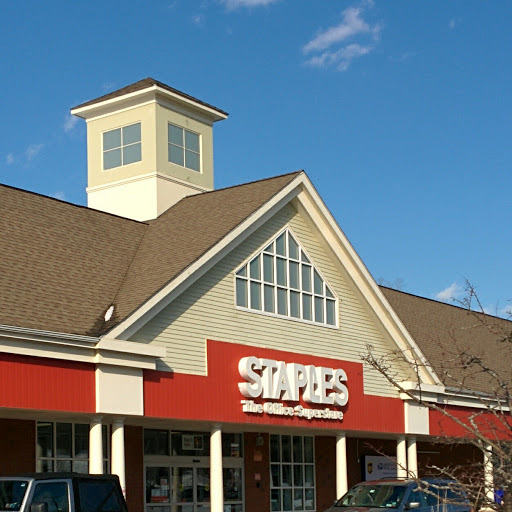 Office Supply Store «Staples», reviews and photos, 113 Mill Plain Rd, Danbury, CT 06811, USA