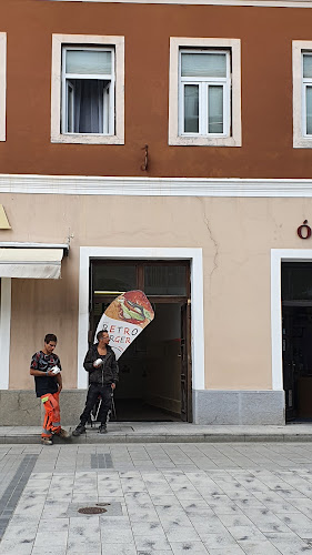 Retro Hamburger és Kebab bár - Veszprém