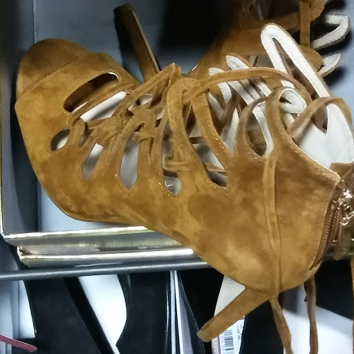 Shoe Store «DSW Designer Shoe Warehouse», reviews and photos, 346 Newnan Crossing Bypass, Newnan, GA 30265, USA