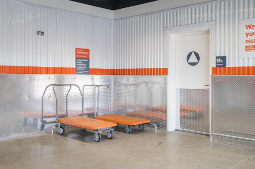 Self-Storage Facility «Public Storage», reviews and photos, 20292 Cooks Bay Dr, Lake Forest, CA 92630, USA