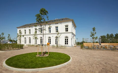 Boutique Hotel De Witte Dame image