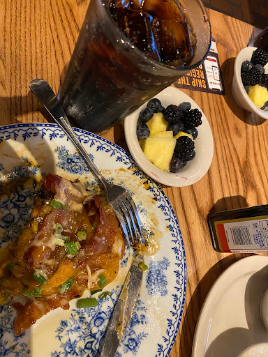 American Restaurant «Cracker Barrel Old Country Store», reviews and photos, 1301 League Line Rd, Conroe, TX 77304, USA