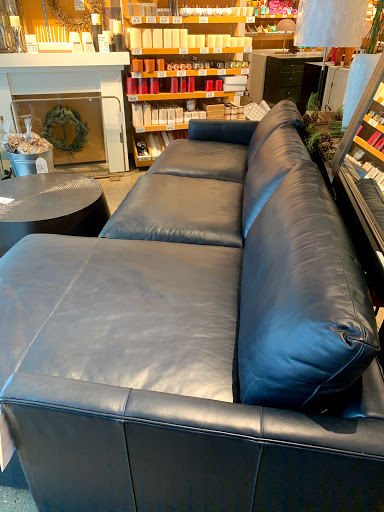 Furniture Store «Crate and Barrel Outlet», reviews and photos, 1700 Prince St, Alexandria, VA 22314, USA