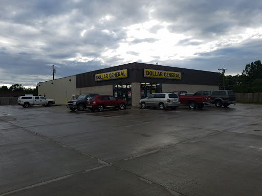 Dollar General en Chisholm