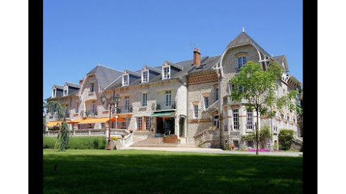 Hôtel Restaurant Logis Le Parc Sologne à Salbris