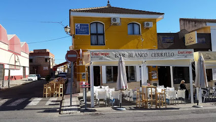 Bar Blanco Cerrillo - C. Manuel Canela, 31, 41960 Gines, Sevilla, Spain