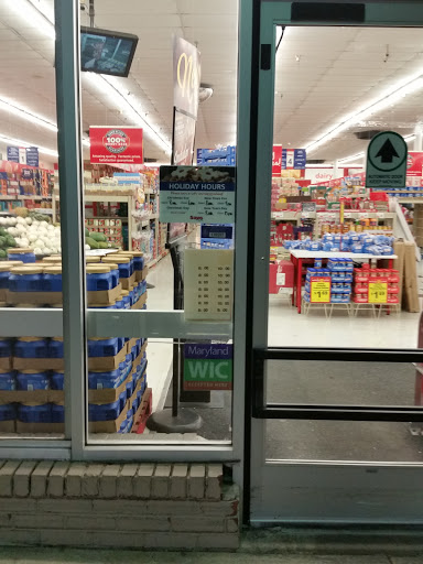 Grocery Store «Save-A-Lot», reviews and photos, 5615 Sargent Rd, Hyattsville, MD 20782, USA