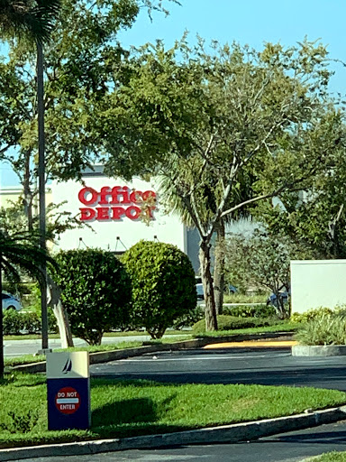 Office Supply Store «Office Depot», reviews and photos, 501 N Orlando Ave #201, Winter Park, FL 32789, USA