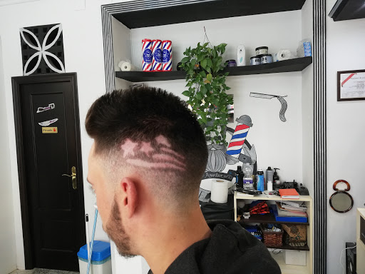 Peluquería de Caballero Daniel Aguilar barberkingdaniel.booksy.com en Cabra