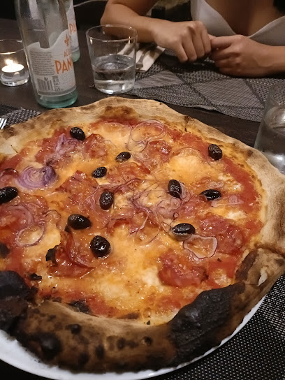 Pizzería La Bruschetta - C. Adargoma, 36, 35110 Vecindario, Las Palmas, Spain