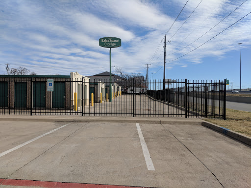 Storage Facility «Extra Space Storage», reviews and photos, 3813 Airport Fwy, Bedford, TX 76021, USA