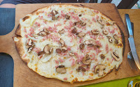 Tarte flambée du Restaurant de spécialités alsaciennes Le Marronnier à Bernardswiller - n°1