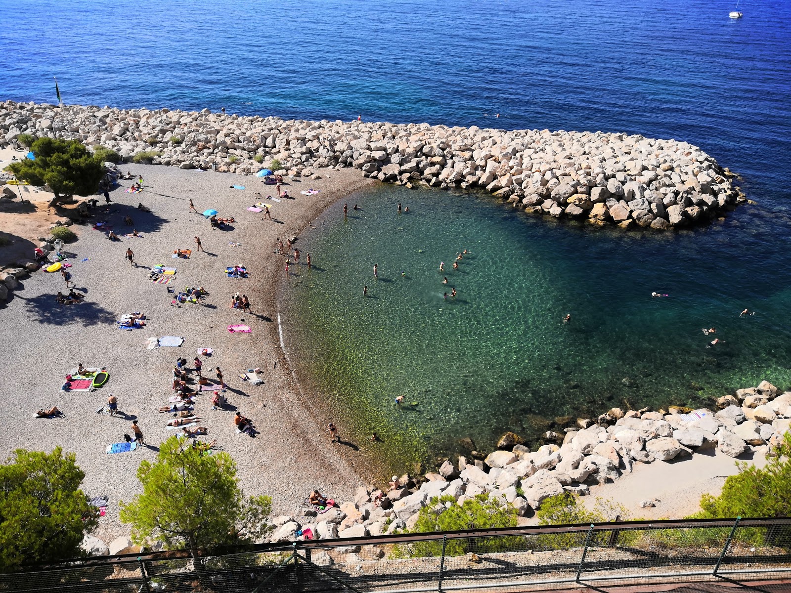 Plage De La Batterie'in fotoğrafı çok temiz temizlik seviyesi ile