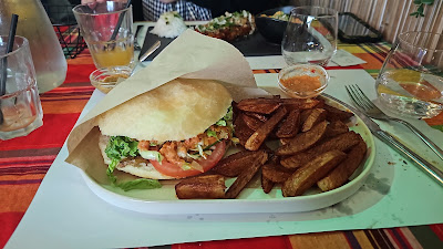 Ajoupa rhumerie à Biarritz