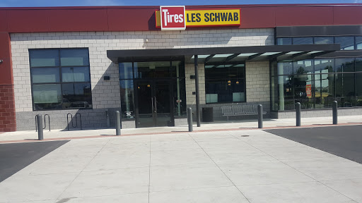 Tire Shop «Les Schwab Tire Center», reviews and photos, 10489 Chambers Rd, Commerce City, CO 80022, USA
