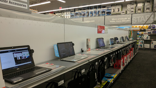 Office Supply Store «Staples», reviews and photos, 1200 Fitzgerald Dr, Pinole, CA 94564, USA