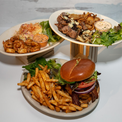 Bar & Grill «The Lookout Bar & Grill», reviews and photos, 8672 Pineview Ln N, Maple Grove, MN 55369, USA