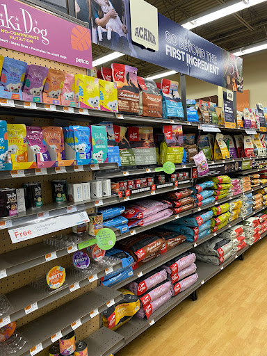 Pet Supply Store «Petco Animal Supplies», reviews and photos, 1412 S Main Chapel Way, Gambrills, MD 21054, USA