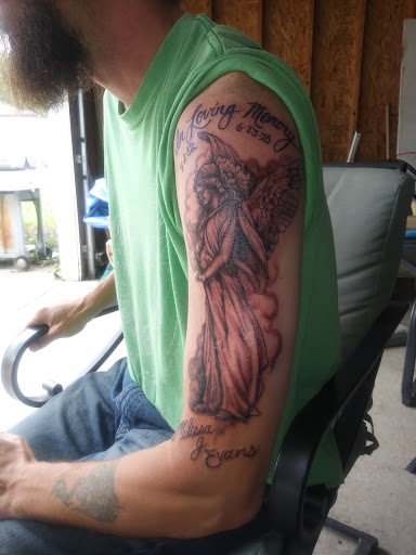 Tattoo Shop «Eternal Tattoos Inc», reviews and photos, 24834 Gratiot Ave, Eastpointe, MI 48021, USA