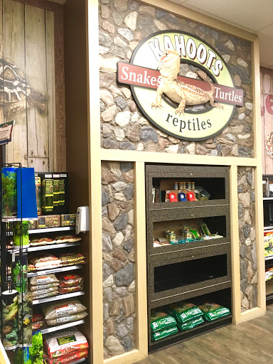 Pet Supply Store «Kahoots», reviews and photos, 677 San Rodolfo Dr, Solana Beach, CA 92075, USA