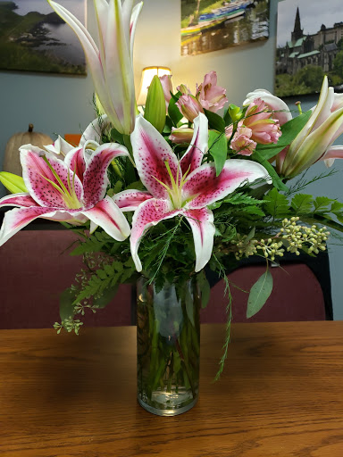 Florist «Fort Myers Flower House», reviews and photos, 3441 Fowler St, Fort Myers, FL 33901, USA