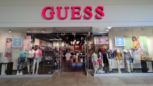GUESS Factory Accessories