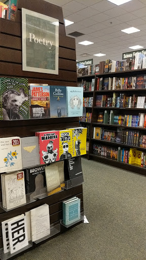 Book Store «Barnes & Noble», reviews and photos, 113 W County Center, Des Peres, MO 63131, USA
