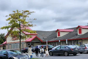 Boulevard at the Capital Centre image