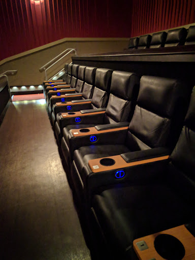 Movie Theater «Regal Cinemas Wilder 14», reviews and photos, 103 Crossing Dr, Wilder, KY 41076, USA