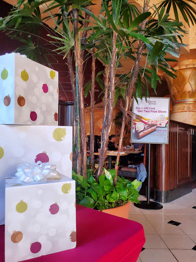 Restaurant «The Cheesecake Factory», reviews and photos, 2402 East Camelback, Phoenix, AZ 85016, USA