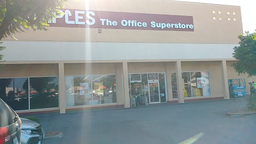 Office Supply Store «Staples», reviews and photos, 13031 Harbor Blvd, Garden Grove, CA 92843, USA