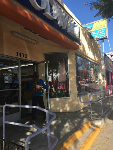 Thrift Store «Goodwill Store & Donation Center», reviews and photos, 1430 Garnet Ave, San Diego, CA 92109, USA
