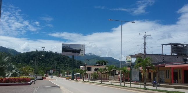 Opinii despre Escuela Segundo Cueva Celi în Paquisha - Escuela