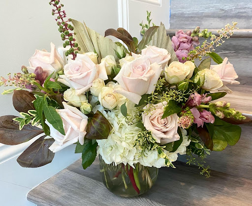 Florist «Fleur De Lis Florists», reviews and photos, 6588 Quinton Ln, Tujunga, CA 91042, USA