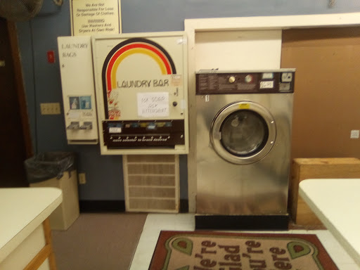 Laundromat «One Stop», reviews and photos, 1067 S Main St, Cheshire, CT 06410, USA