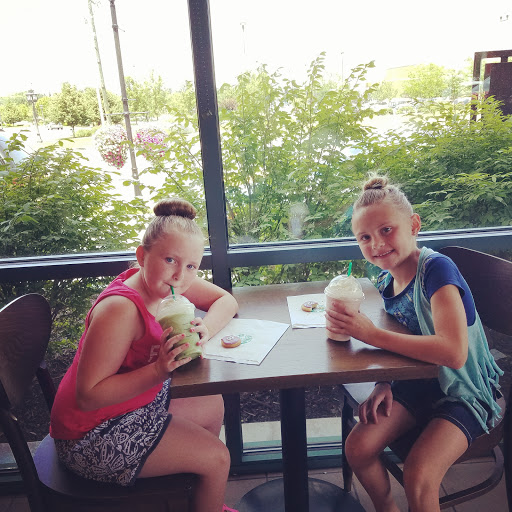 Coffee Shop «Starbucks», reviews and photos, 1819 W 1800 N, Clinton, UT 84015, USA