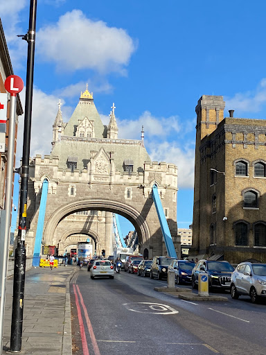 London Bridge