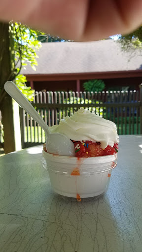 Farm «B & B Flower Farm», reviews and photos, 668 Jones Hill Rd, West Haven, CT 06516, USA