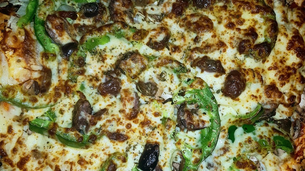 Gio's Pizza - Clyde North   3978