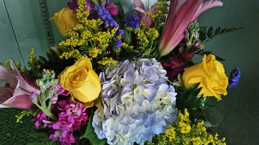 Florist «A & B Florist», reviews and photos, 908 S Cashua Dr, Florence, SC 29501, USA