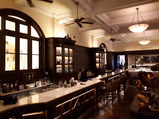 The Long Bar at the Waldorf Astoria