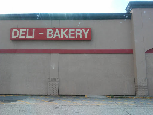 Grocery Store «Piggly Wiggly», reviews and photos, 1010 E 3rd St, Jackson, GA 30233, USA