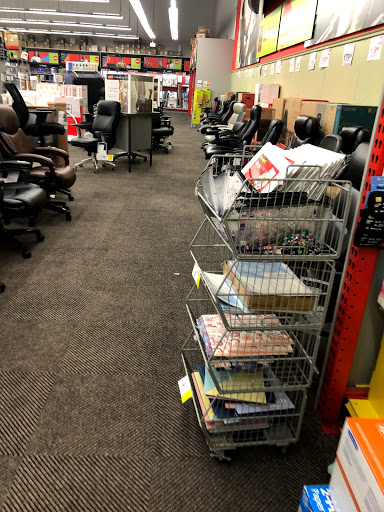 Office Supply Store «Staples», reviews and photos, 9230 Old Keene Mill Rd, Burke, VA 22015, USA
