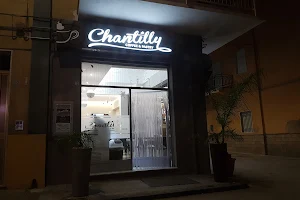 Chantilly image