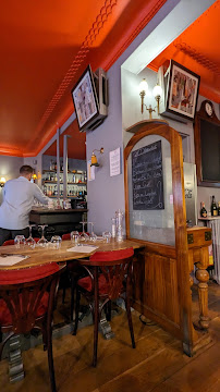 Atmosphère du Restaurant Le Bistrot 9 à Fontainebleau - n°7