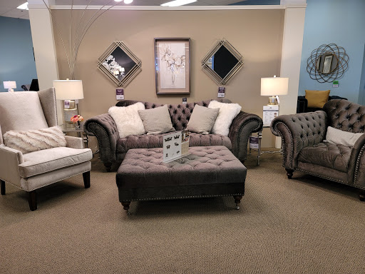 Furniture Store «Raymour & Flanigan Furniture and Mattress Store», reviews and photos, 1937 MacArthur Rd, Whitehall, PA 18052, USA