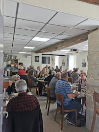 Atmosphère du Restaurant Au P’tit Bonheur à Saint-Géraud-de-Corps - n°9