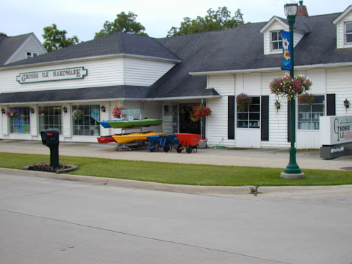 Grosse Ile Hardware, 7737 Macomb St, Grosse Ile Township, MI 48138, USA, 
